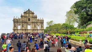 Epidemic hits Macau's gambling and tourism industries hard