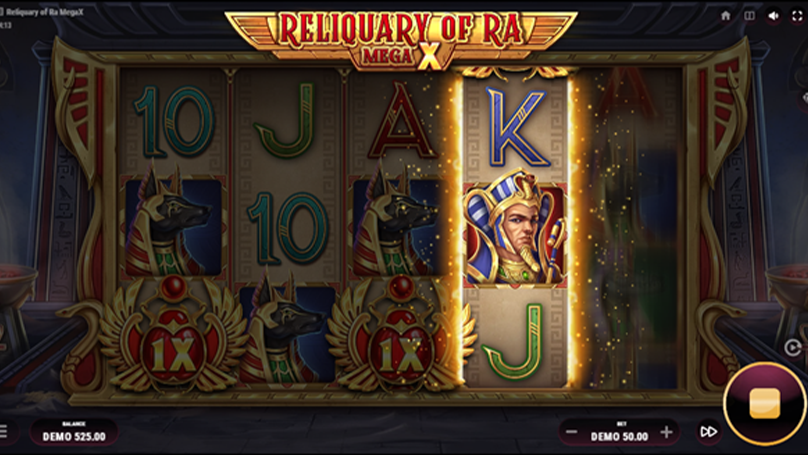 A spin in Reliquary of Ra Mega X showing the 1x multiplier symbol, with the reels displaying card symbols and the Egyptian-themed characters.