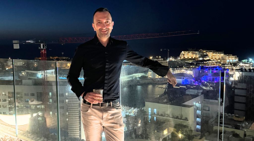Na vanguarda da indústria de iGaming: Insights do COO Glenn Debattista