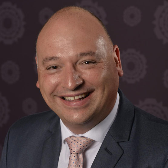 Alderman James Vos, Membro do Comitê Municipal de Crescimento Econômico
