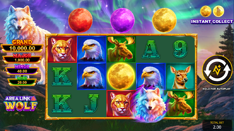 Area Link Wolf reels showing collected moons triggering Area Link upgrades, including the yellow “Instant Collect” mechanic. Wolves, cougars, and stylized stone card ranks are also visible.